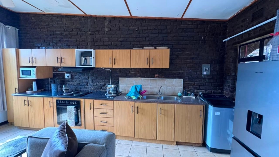 5 Bedroom Property for Sale in Royldene Northern Cape